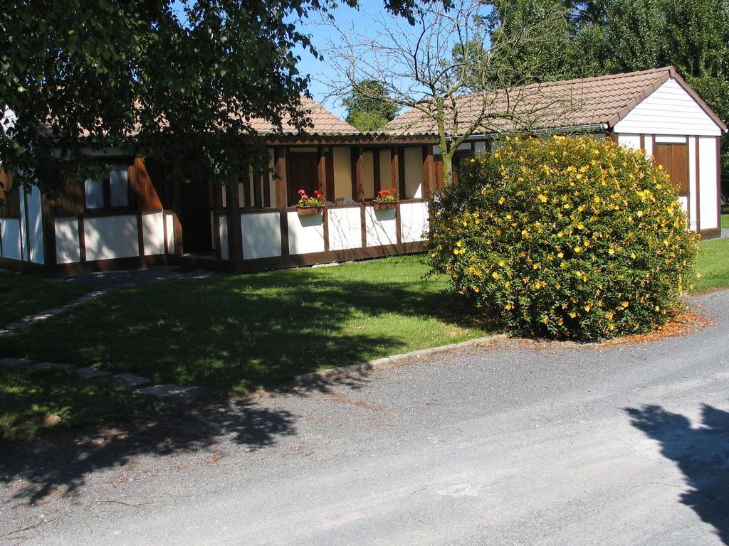 Cozy Chalet At Osmanville Normandy With Swimming Pool Villa Isigny-sur-Mer Kültér fotó